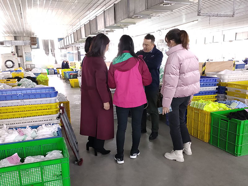 Domestic trading company came to our factory for a field visit (3)